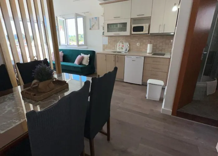 Lanterna Апартаменты Блаце