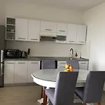 Lanterna Apartamento Blace