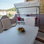 Lanterna Apartamento Blace