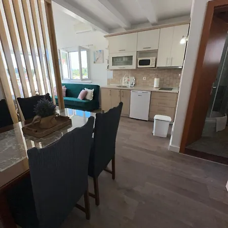 Lanterna Apartamento Blace