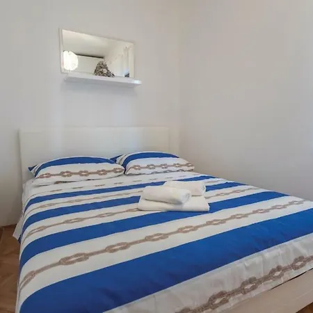 Lägenhet Lanterna